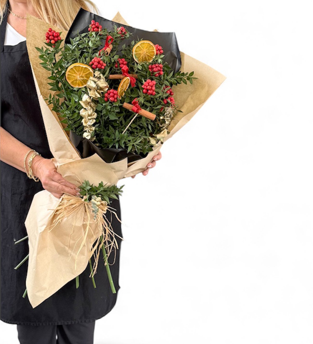 Kraft ve Siyah Buket Kağıdında Kokina Yılbaşı Çiçeği